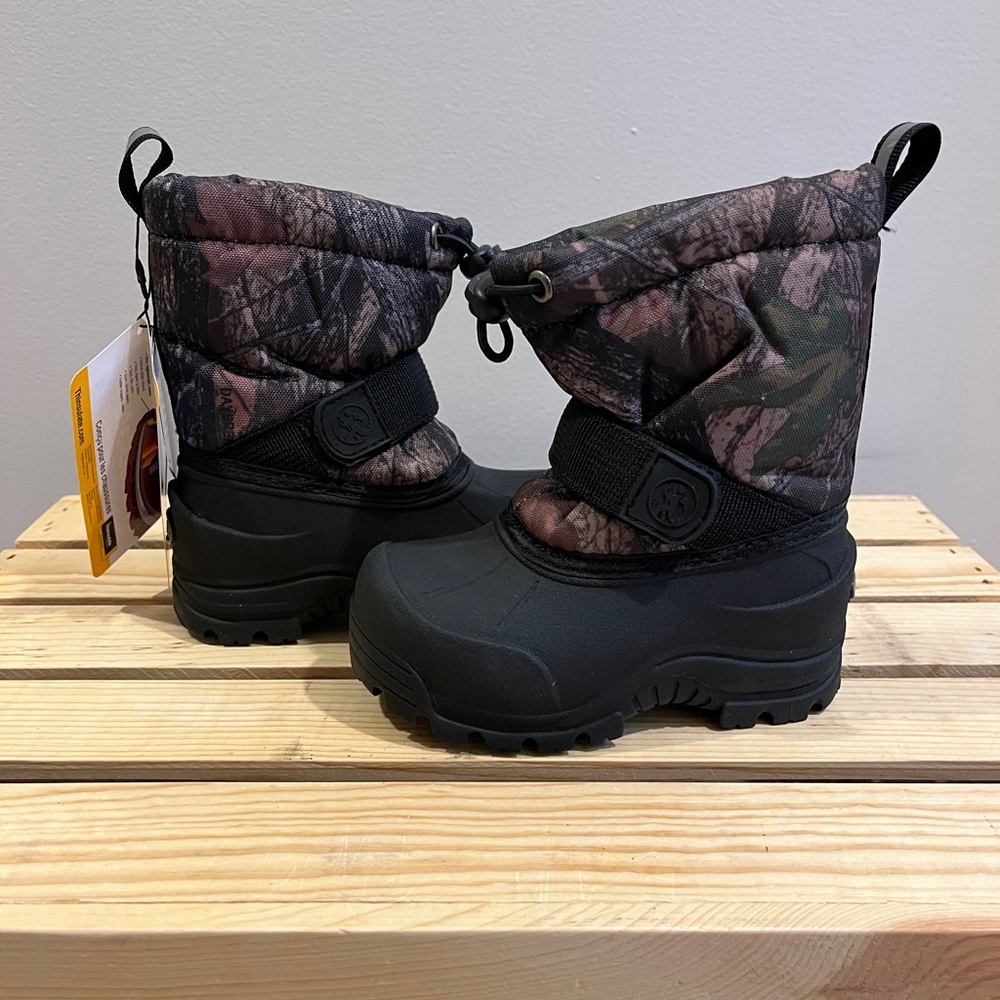 NORTHSIDE | NWT Camouflage Winter Boots | Size 6